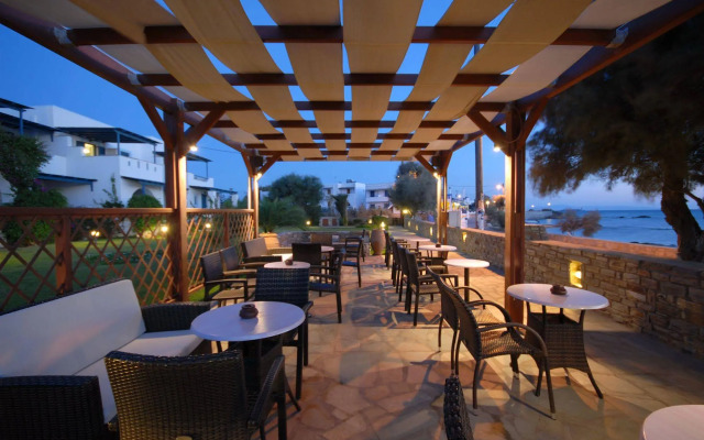 Liana Beach Hotel & Spa