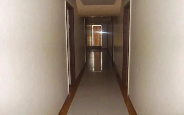 Hotel Trimurti Pride