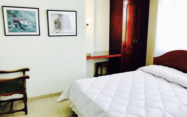 Hotel Azuay