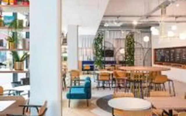 B&B HOTEL Paris Romainville Noisy-le-Sec