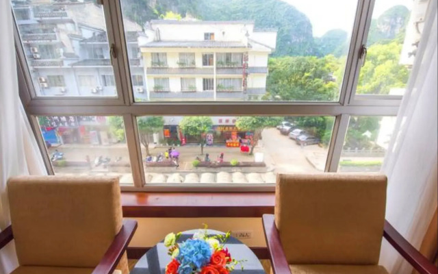 Li River Hotel
