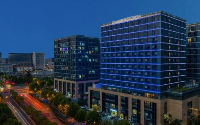 Zonhow International Hotel