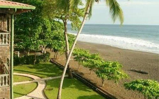 Marea Brava Hotel & Villas