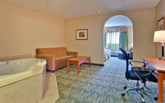 Holiday Inn Express Hotel & Suites Edmonton South by IHG