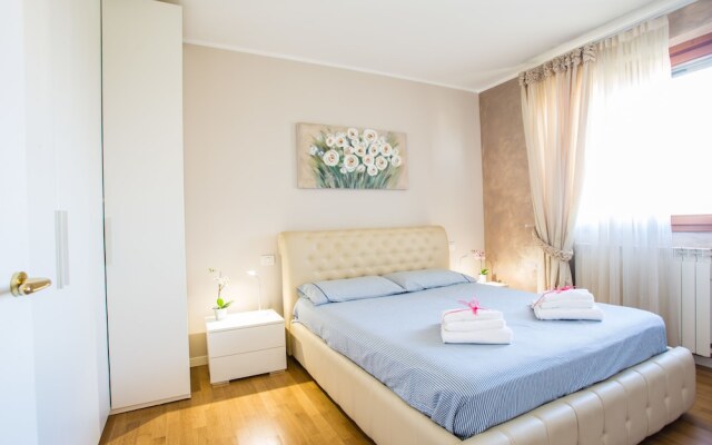 Bright Apartments Desenzano - Cascinale Pool 1