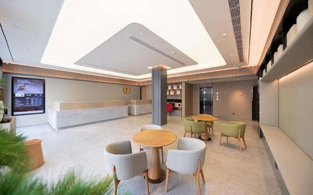 Ji Hotel Shanghai Jiangsu Road Subway Station