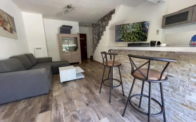 Apartement Maenat