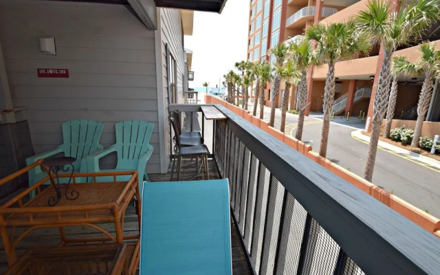 Lani Kai 131 by RedAwning