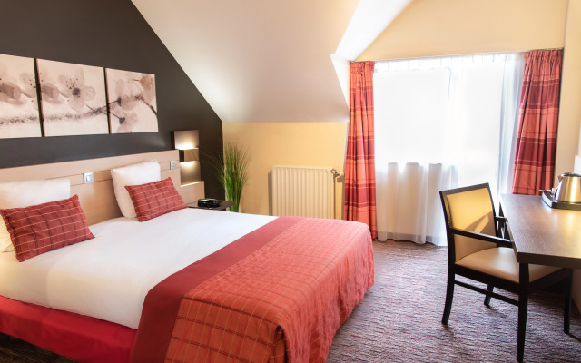 B&B HOTEL Mons Centre