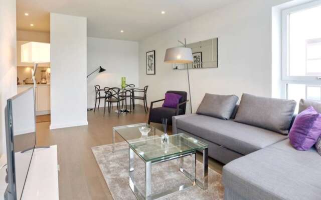 Modern 2bed Apt W/balcony in Kings Cross