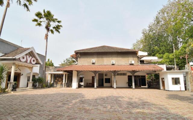 OYO 1232 Hotel Basra