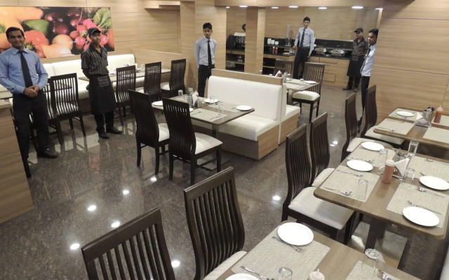Central Beacon Hotel Surat