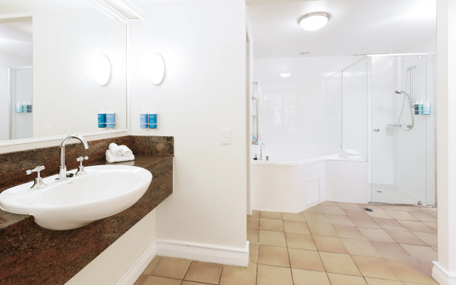 Novotel Sunshine Coast Resort