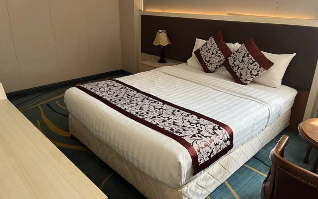 A1 Royal hotel Riverside