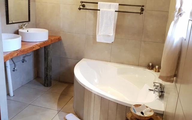Woodlands Game Lodge