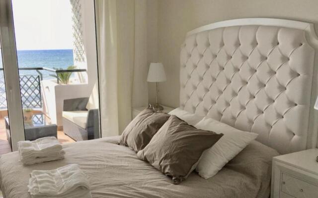 MI CAPRICHO A17 Beachfront Apartment