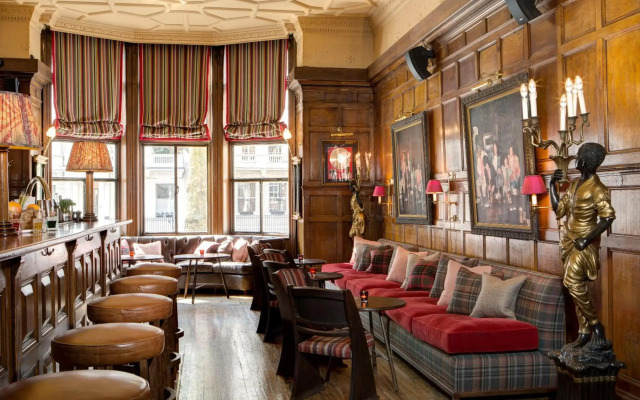 The Gore London – Starhotels Collezione
