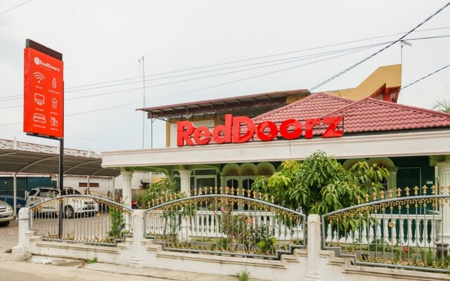 RedDoorz Syariah near Tugu Langsa