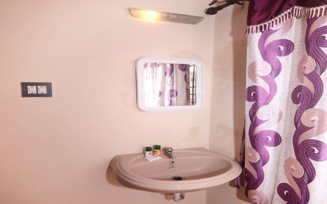 OYO 6711 Geojo Residency