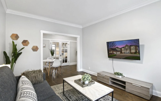 Classy 2BR Spacious Apt in Avondale