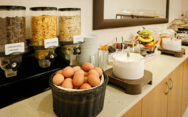 Athina Hotel