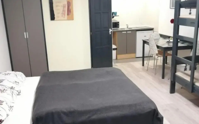 4 Barat Apartman - фото 2