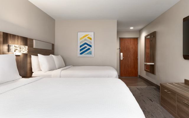 Holiday Inn Express Hotel & Suites Edmond by IHG