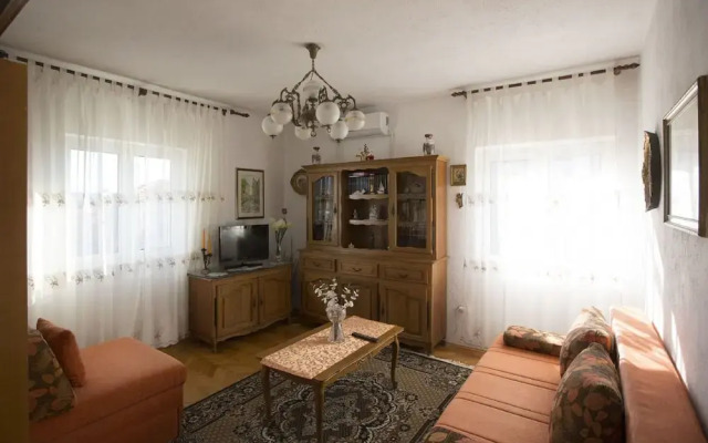 Žana - 30m From Beach - A1