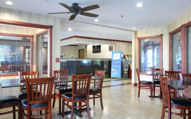 Baymont Inn & Suites Muskegon