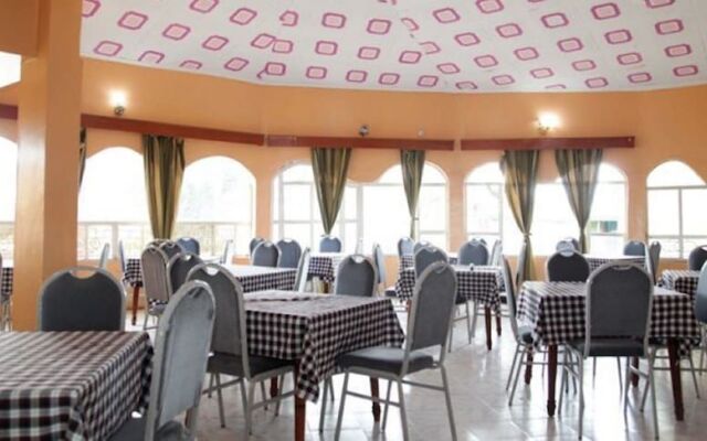 Cool Rivers Hotel