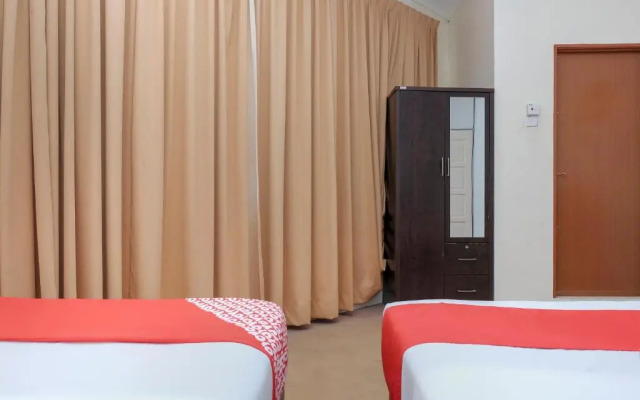Oyo 90180 Gemilang Hotel Kerteh