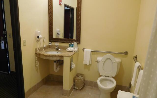 Holiday Inn Express & Suites Ponca City by IHG