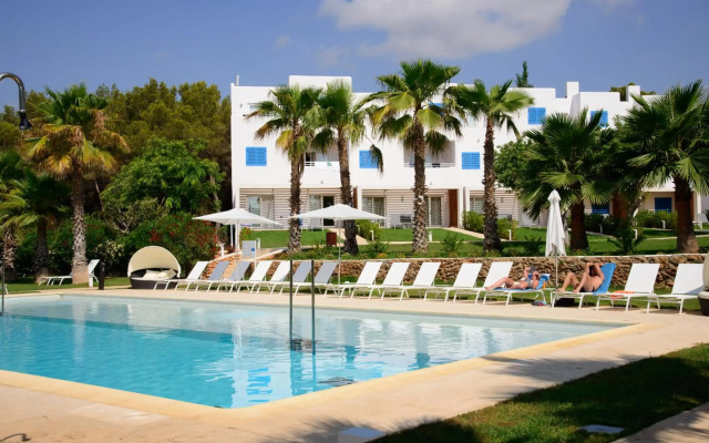 Cala Llenya Resort Ibiza