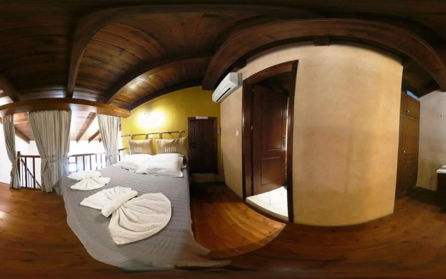 Idili Traditional House