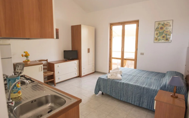 Studio 200 Meters From the Sea, Wifi, Self Catering