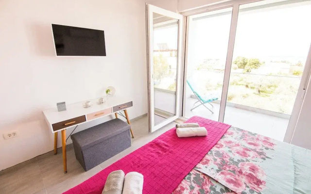 Villa With Pool and Sea View in Fazana - Horizont