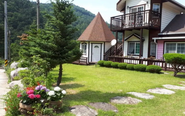 Ravine House