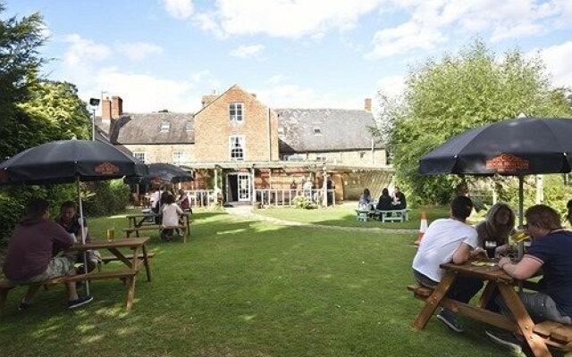 The George Inn