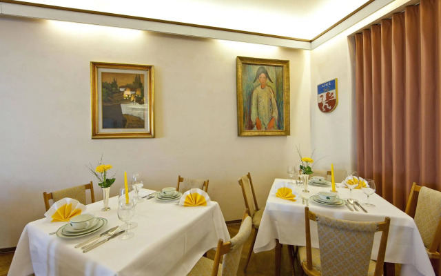 Hotel Tyrol
