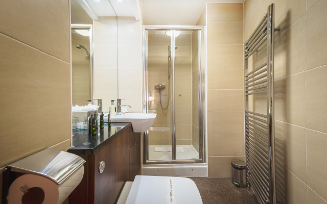 The Knight Residence Apartments by Mansley