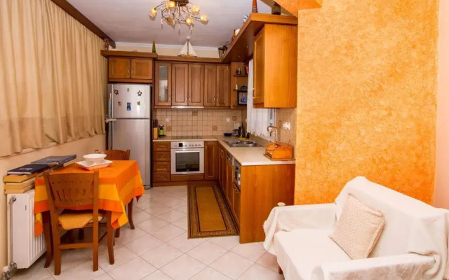 Lakis Apartments