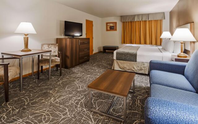 Best Western West Towne Suites