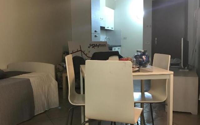 MyRoom Center Flat