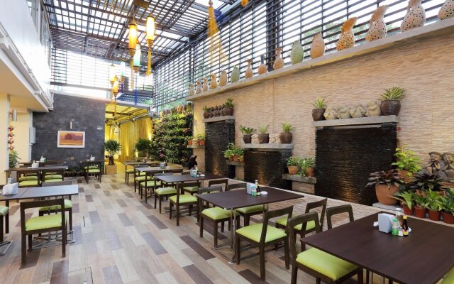 Отель On Hotel Phuket