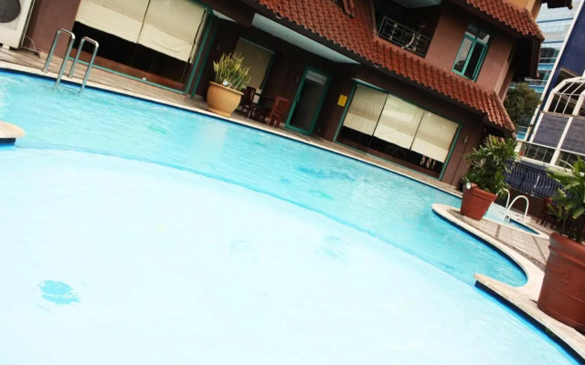 Travellers Suites-2bedrm Suite