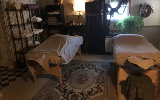 Armour's Hotel