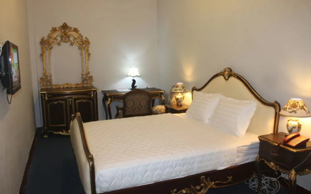 Phoenix Hotel