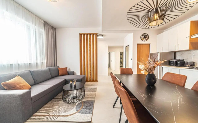 Apartment L&L