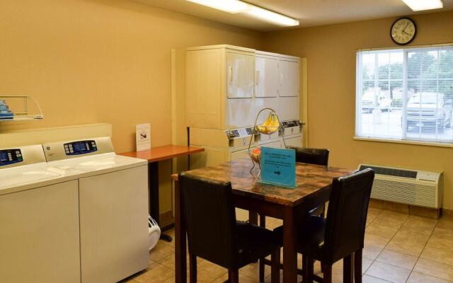 Candlewood Suites Wichita Northeast