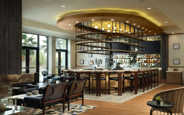 Hotel Centro Sonoma Wine Country, Tapestry Collection Hilton
